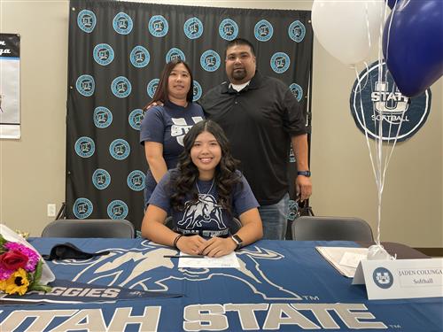 Jaden Colunga signs national letter of intent